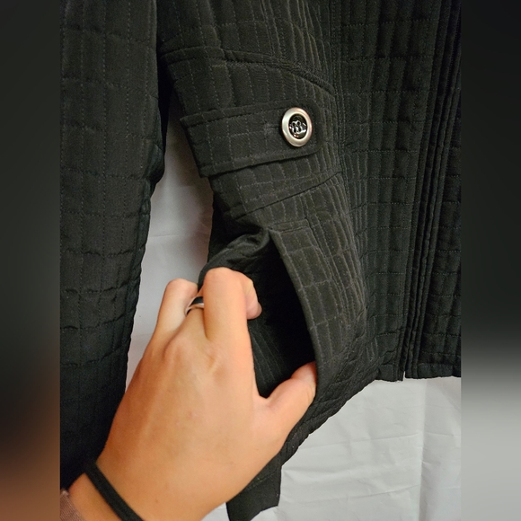 Mid-weight Gallery jacket - Picture 5 of 6